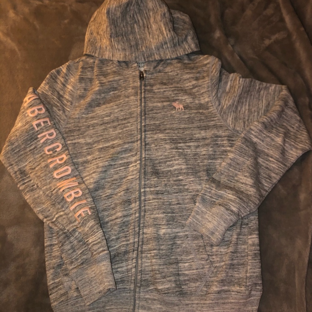 Zip-up sweatshirt
